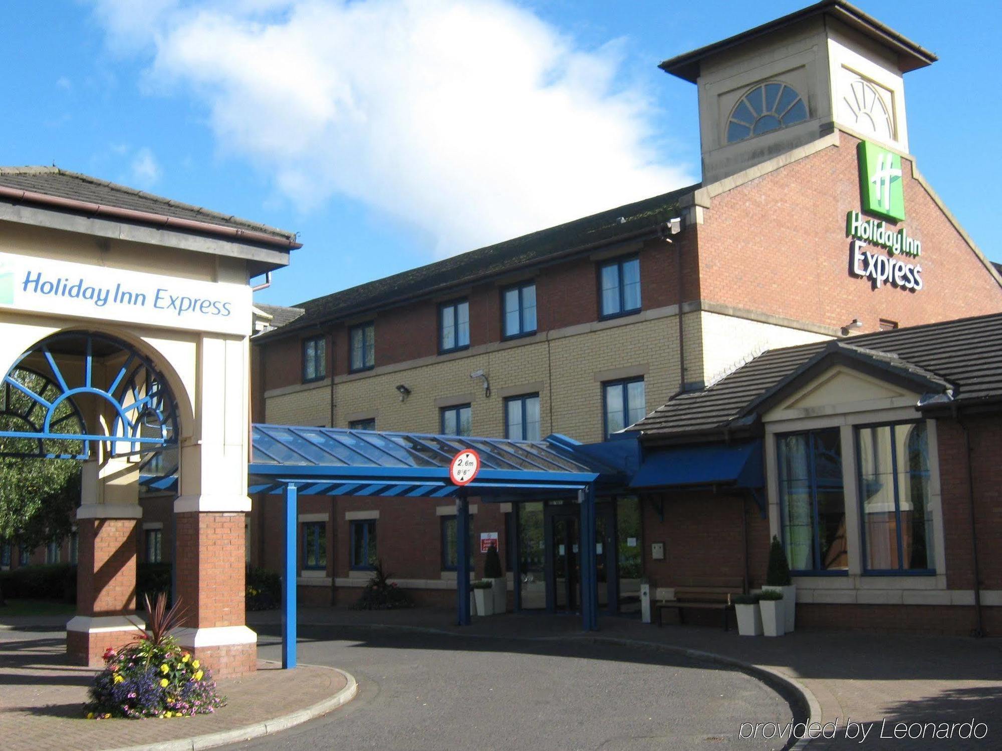 Holiday Inn Express Strathclyde Park M74, Jct 5, An Ihg Hotel Motherwell Εξωτερικό φωτογραφία